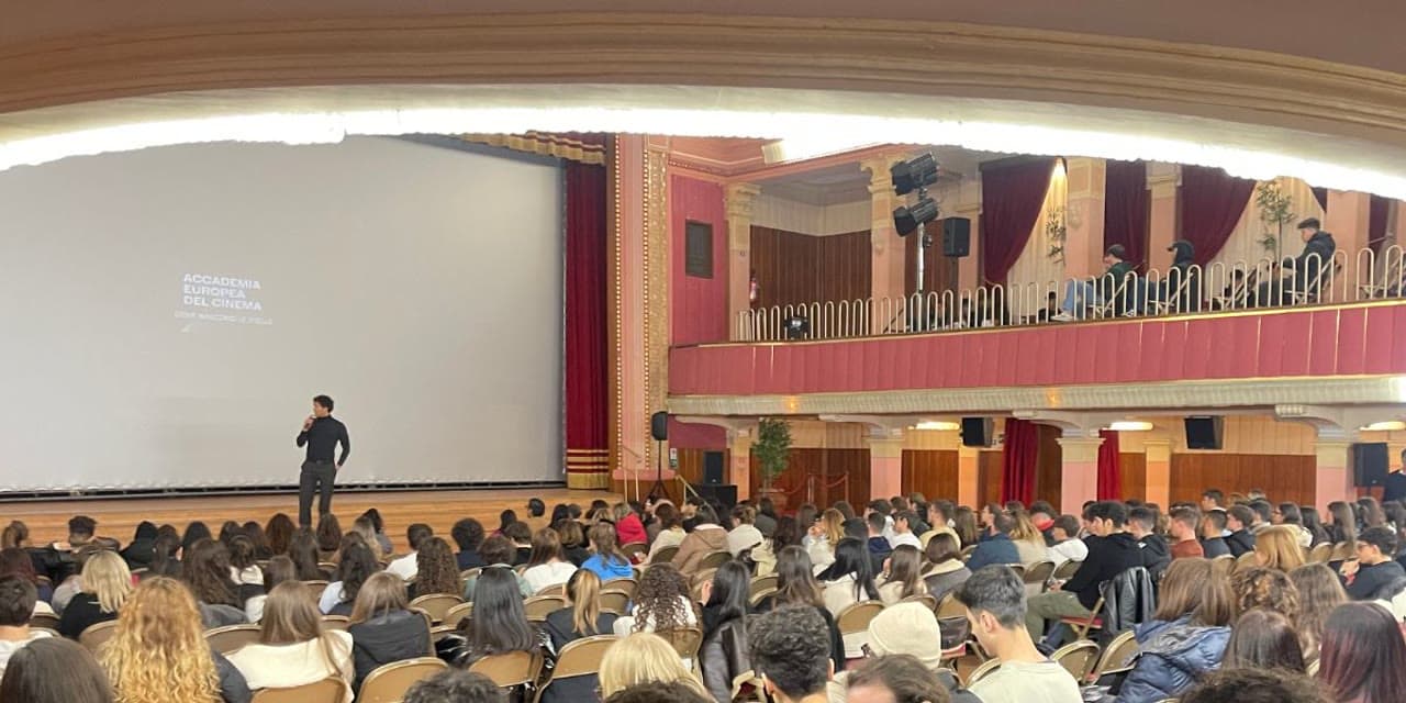 La sala, l’ultima sera